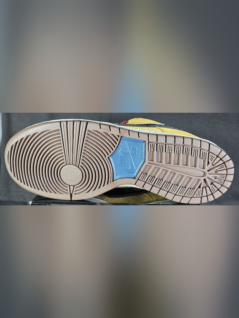 💎SOLD💎Nike SB Dunk Low Pro 'City Of Cinema' FZ1278-200 8 Men/9.5 Women - Picture 13 of 13